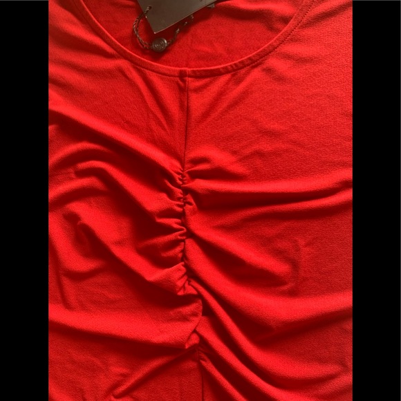 Woman’s Sleeveless Top - Picture 3 of 3